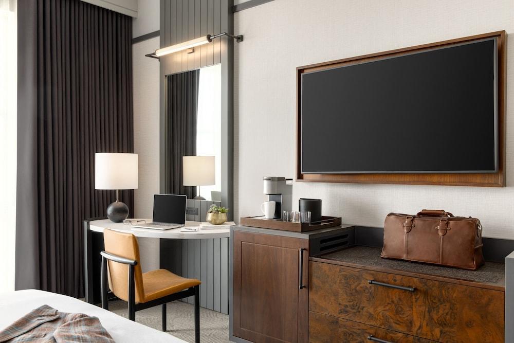Hotel Valley Homewood - Curio Collection By Hilton