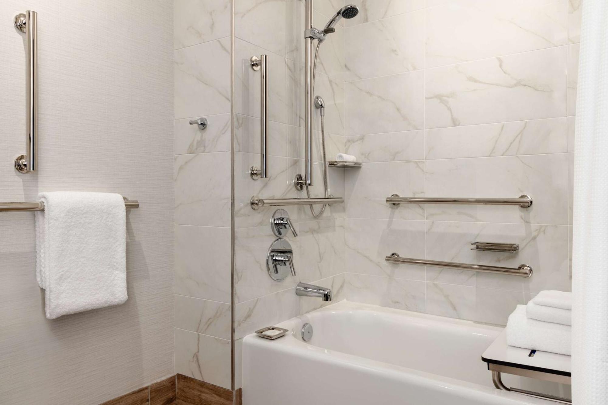 Hotel Valley Homewood - Curio Collection By Hilton 4*