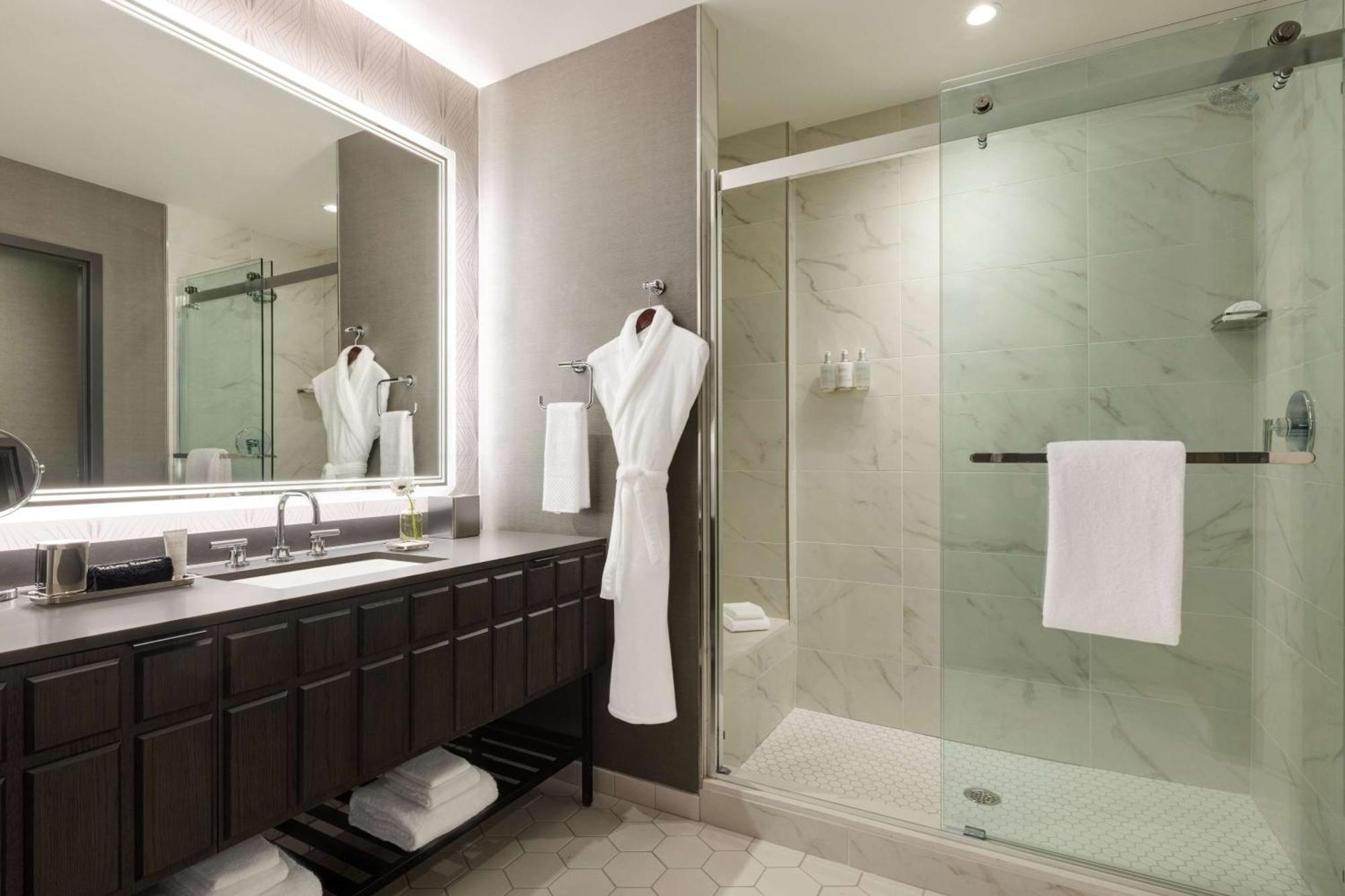 Valley Homewood - Curio Collection By Hilton