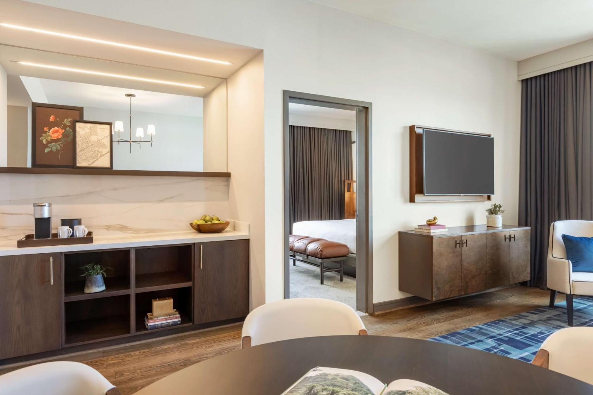 Valley Homewood - Curio Collection By Hilton Hotel