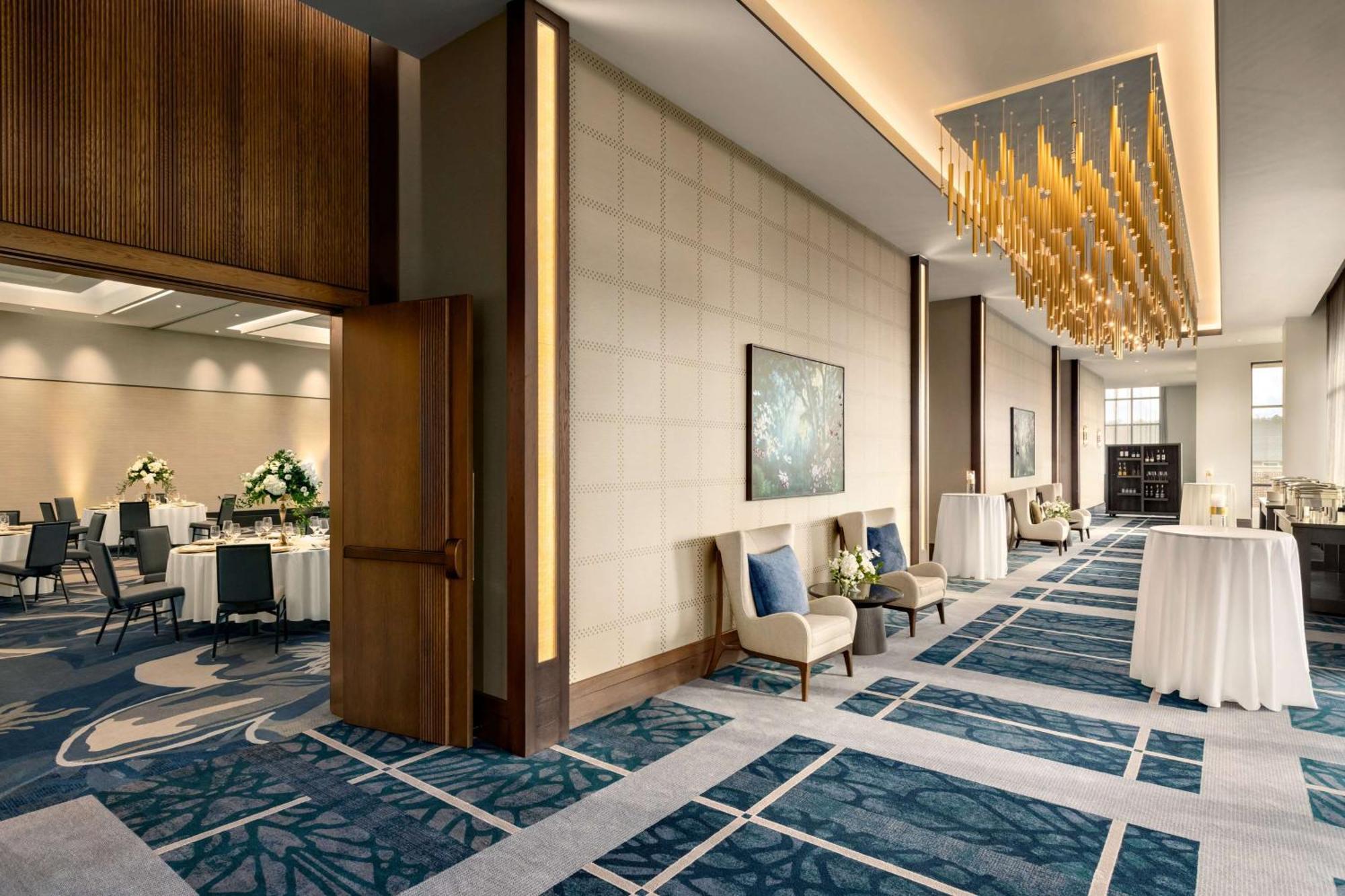 Valley Homewood - Curio Collection By Hilton Hotel
